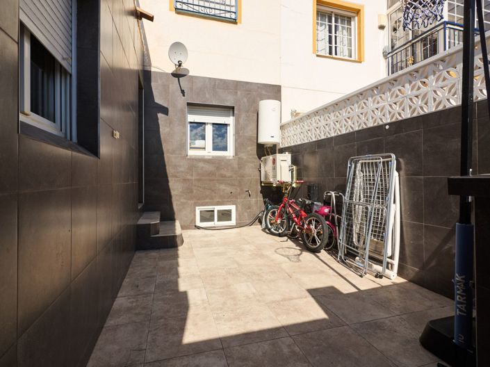 Image No.19-3 Bed Villa for sale