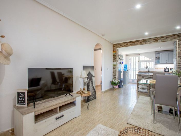 Image No.18-2 Bed Villa for sale