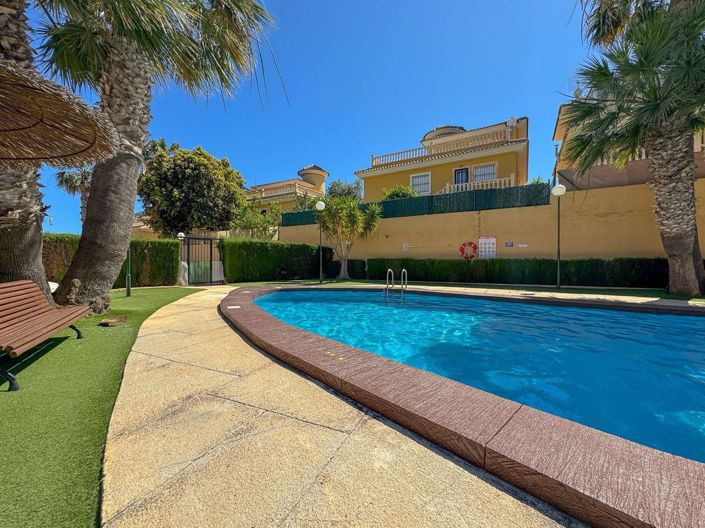 Image No.32-2 Bed Villa for sale