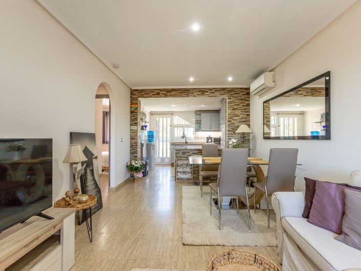 Image No.5-2 Bed Villa for sale