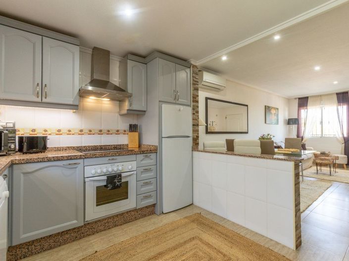 Image No.8-2 Bed Villa for sale