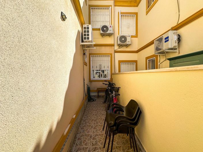 Image No.20-2 Bed Villa for sale