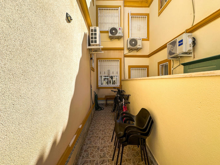 Image No.20-2 Bed Bungalow for sale