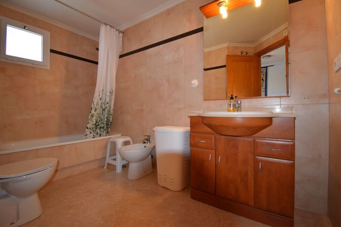 Image No.11-3 Bed Apartment for sale