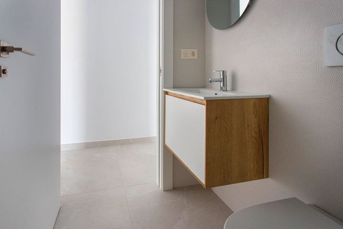 Image No.13-2 Bed Apartment for sale