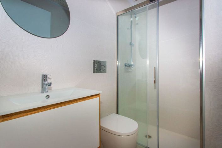 Image No.16-2 Bed Apartment for sale
