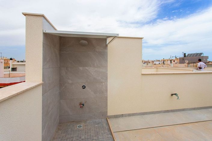 Image No.25-2 Bed Apartment for sale