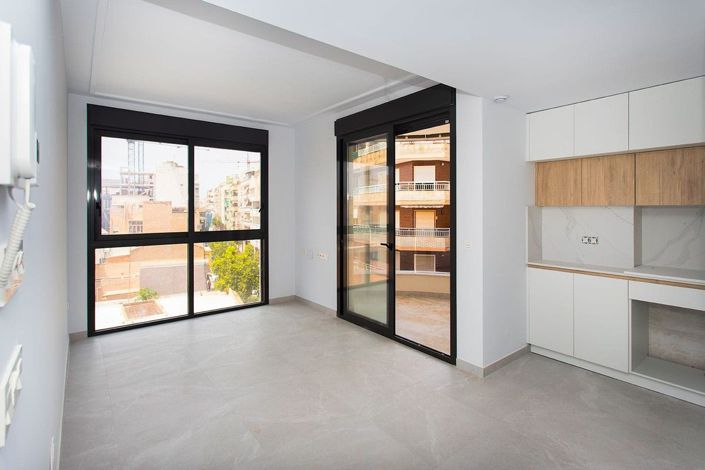 Image No.4-2 Bed Apartment for sale