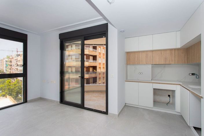 Image No.9-2 Bed Apartment for sale