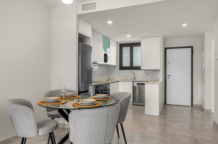Image No.8-2 Bed Apartment for sale