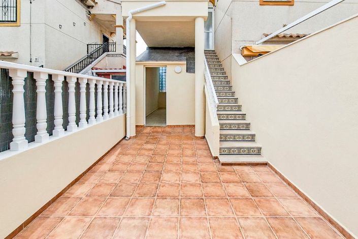 Image No.20-2 Bed Villa for sale