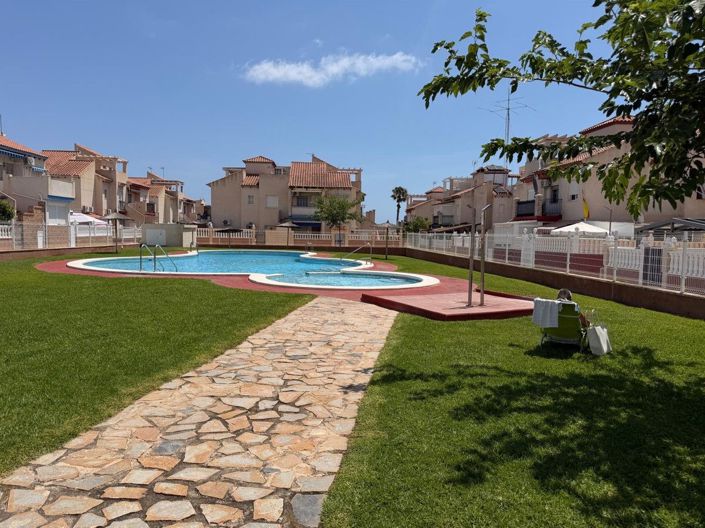 Image No.21-Villa de 2 chambres à vendre à Orihuela Costa