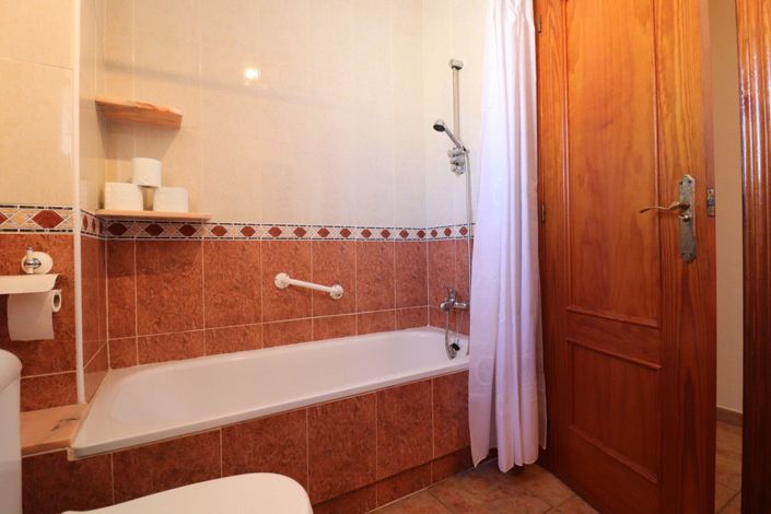 Image No.27-3 Bed Villa for sale