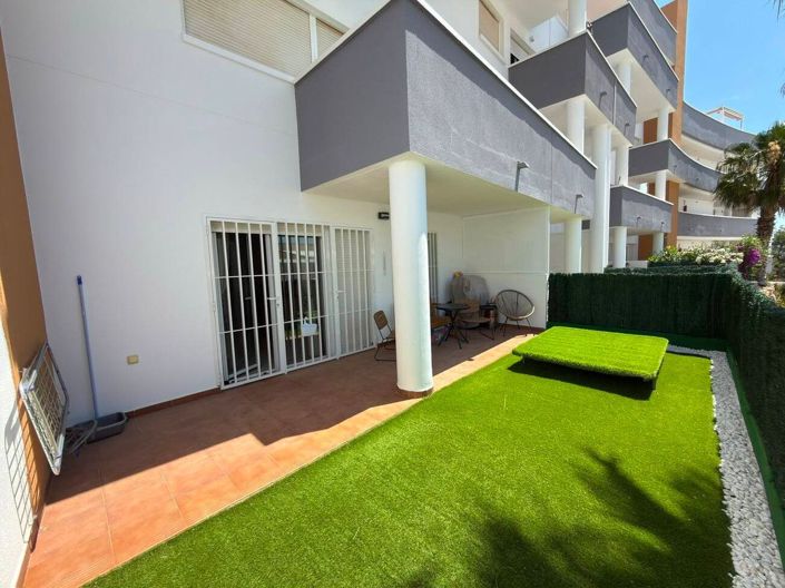 Image No.6-Appartement de 2 chambres à vendre à Orihuela Costa