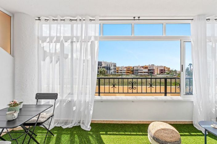 Image No.24-2 Bed Apartment for sale