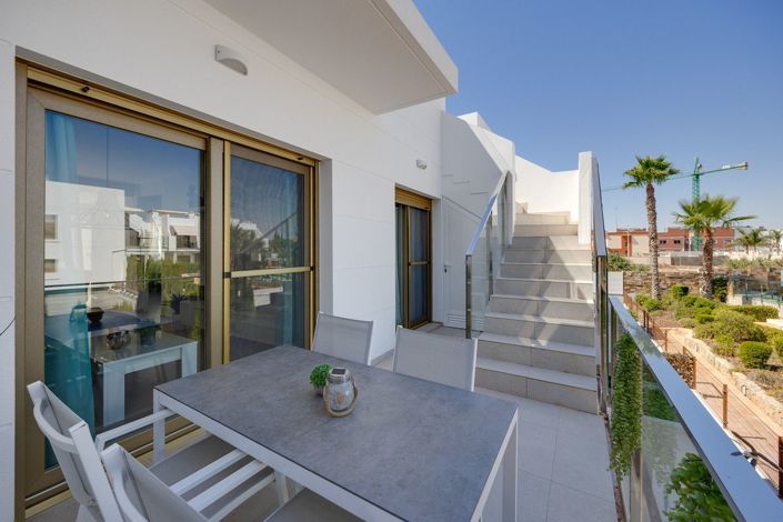 Image No.18-2 Bed Apartment for sale
