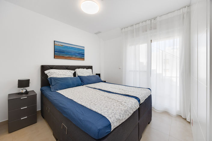 Image No.5-2 Bed Apartment for sale