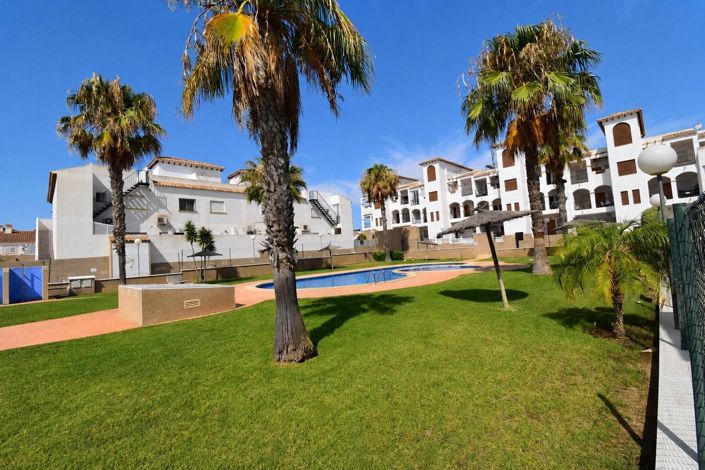 Image No.2-Appartement de 2 chambres à vendre à Orihuela Costa