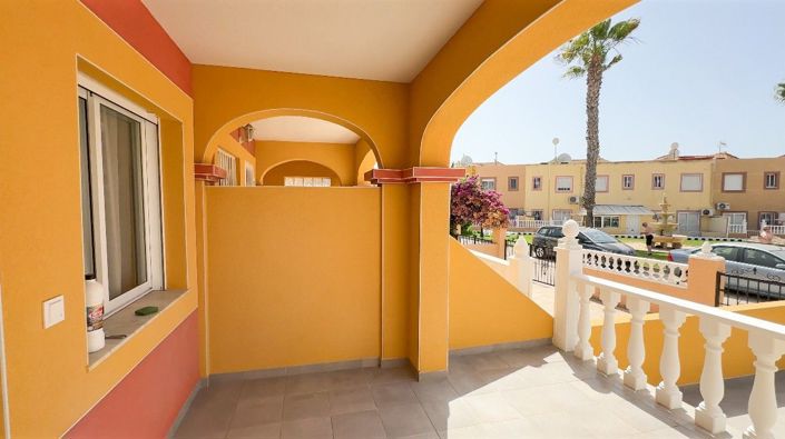 Image No.2-2 Bed House for sale