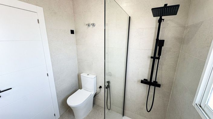 Image No.22-2 Bed House for sale