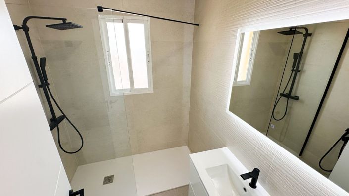 Image No.24-2 Bed House for sale