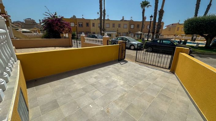 Image No.3-2 Bed House for sale