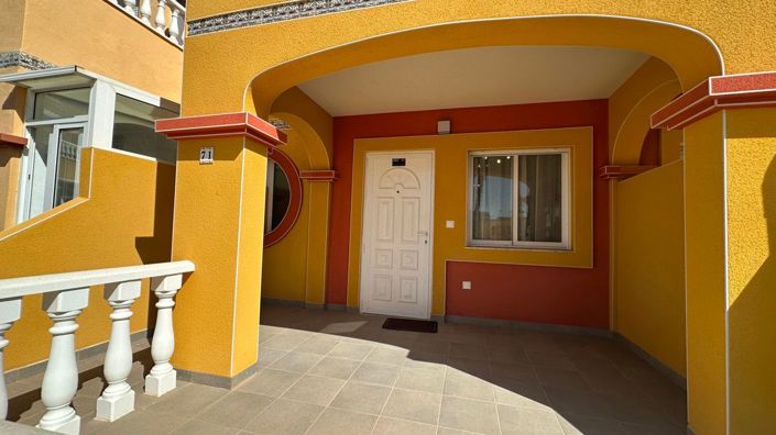 Image No.45-2 Bed House for sale