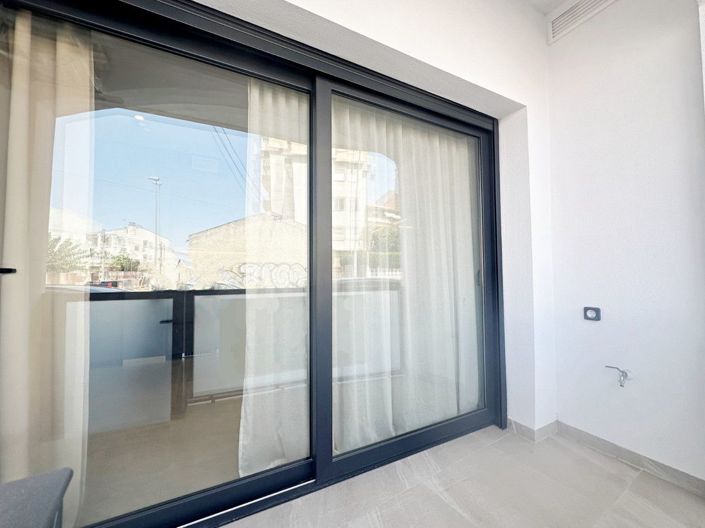 Image No.11-1 Bed Apartment for sale