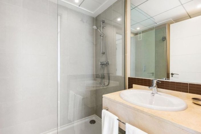 Image No.18-2 Bed Apartment for sale