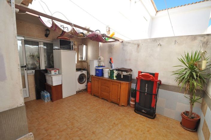 Image No.11-6 Bed House for sale