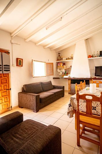 Image No.6-3 Bed Country House for sale