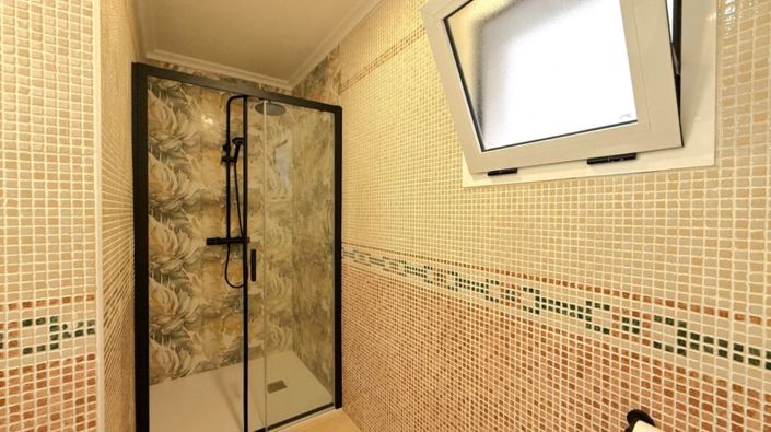 Image No.20-2 Bed Apartment for sale