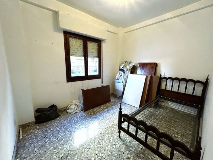 Image No.6-6 Bed Apartment for sale