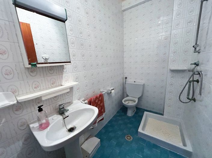 Image No.7-6 Bed Apartment for sale