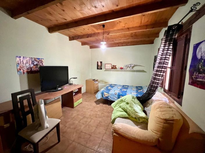Image No.15-4 Bed Country House for sale