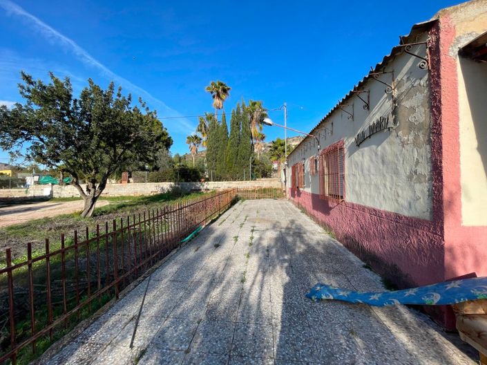 Image No.30-3 Bed Country House for sale