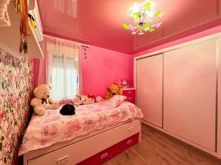 Image No.11-4 Bed Apartment for sale