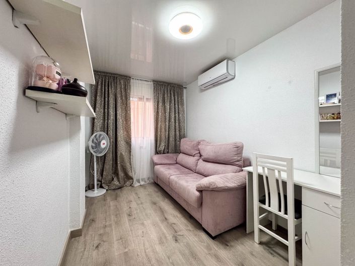 Image No.21-4 Bed Apartment for sale