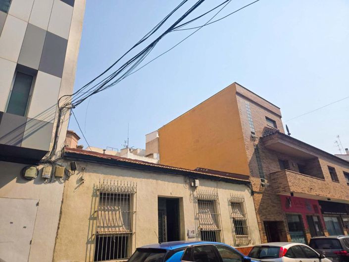 Image No.16-3 Bed House for sale