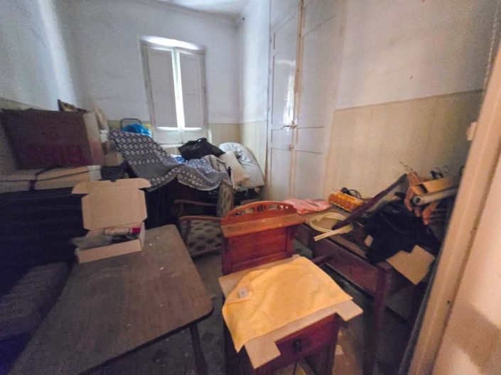 Image No.19-3 Bed House for sale
