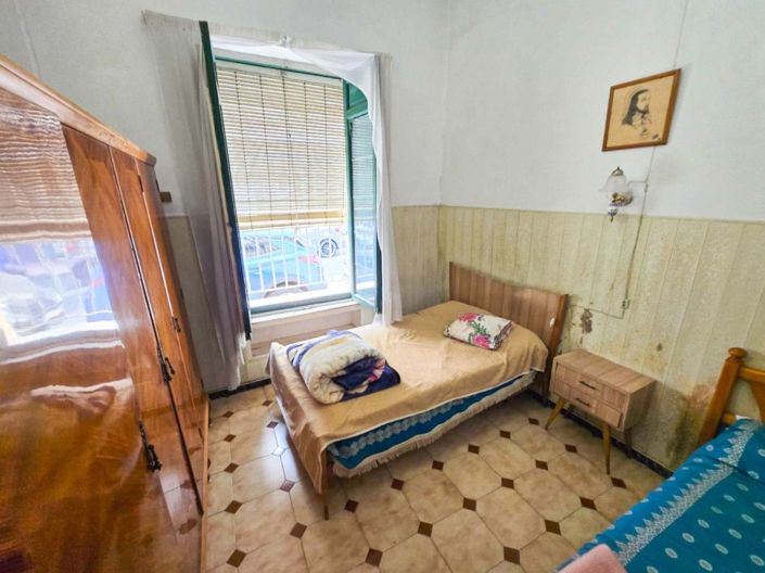 Image No.6-3 Bed House for sale