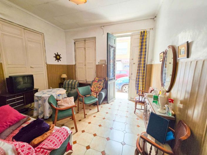 Image No.9-3 Bed House for sale