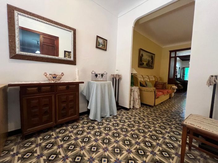 Image No.4-5 Bed House for sale