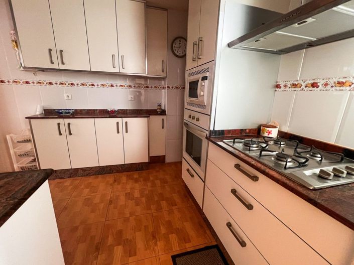 Image No.8-3 Bed Apartment for sale