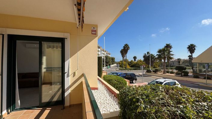 Image No.2-Appartement de 2 chambres à vendre à Orihuela Costa