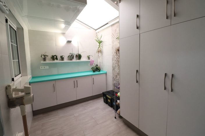Image No.14-3 Bed House for sale