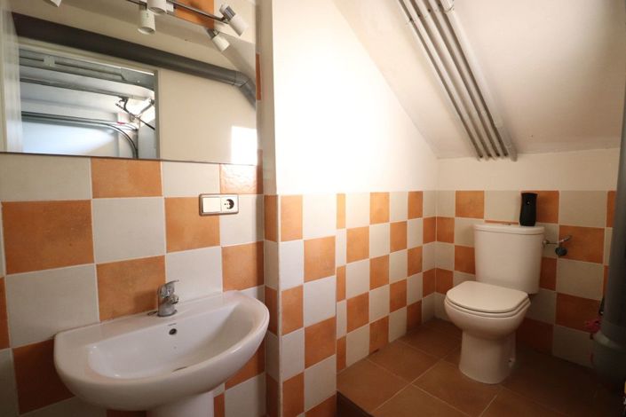 Image No.32-3 Bed House for sale