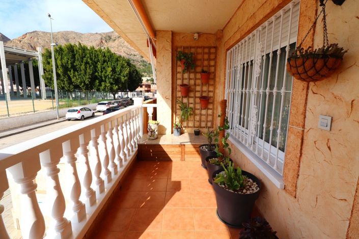 Image No.41-3 Bed House for sale