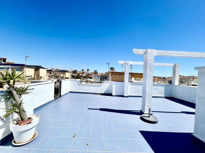 Image No.19-2 Bed House for sale
