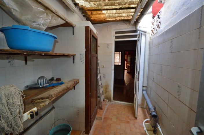 Image No.10-2 Bed House for sale